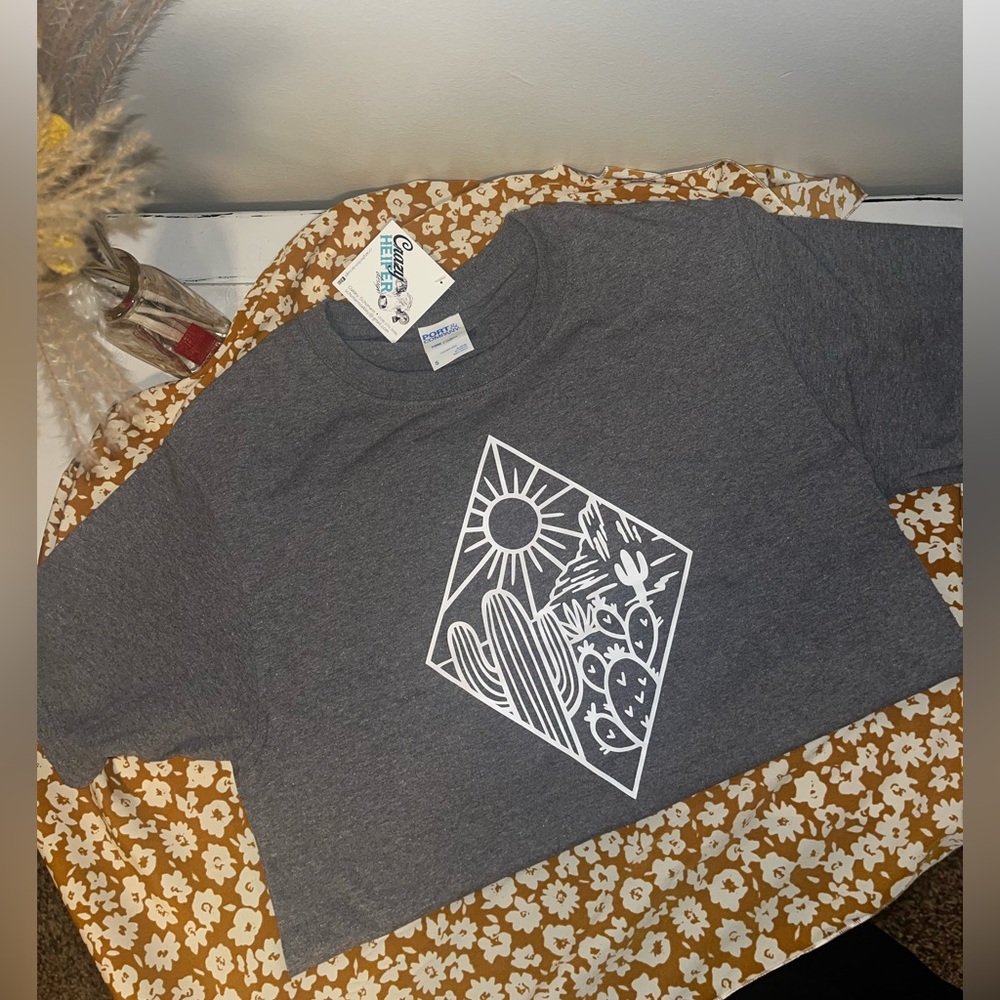 Short Sleeve Small Desert Diamond T-Shirt